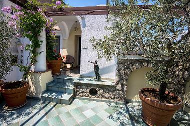 Holiday Apartment in Anacapri (Napoli) or holiday homes and vacation rentals