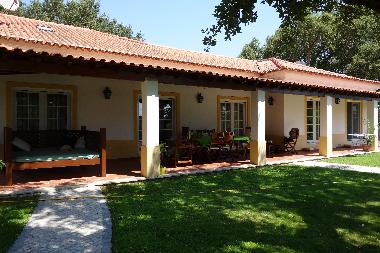 Holiday House in Santo Estevo (Grande Lisboa) or holiday homes and vacation rentals