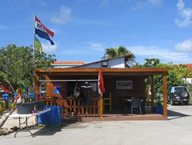 The resort facilities include a 5 star PADI dive shop called Bonaire Dive Friends