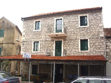 Holiday House in Opuzen (Dubrovacko-Neretvanska) or holiday homes and vacation rentals