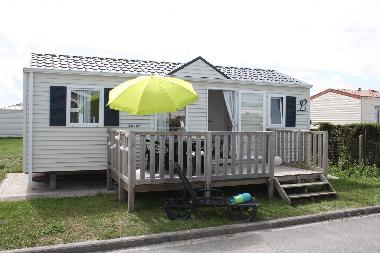 Chalet in Bredene (Flanders) or holiday homes and vacation rentals