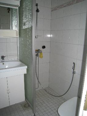 Bathroom in the extra ensuite room.