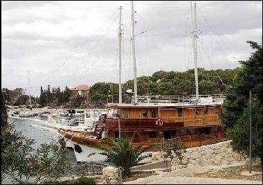 Holiday Apartment in Pag , Mandre (Zadarska) or holiday homes and vacation rentals