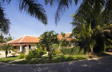 Villa in Cherngtalay, Thalang (Phuket) or holiday homes and vacation rentals