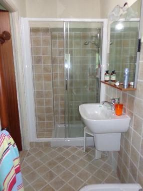 Bathroom ground floor