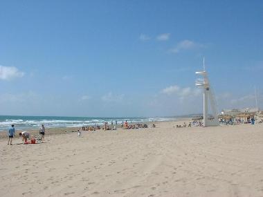 Holiday House in La Marina Urbanisation (Alicante / Alacant) or holiday homes and vacation rentals