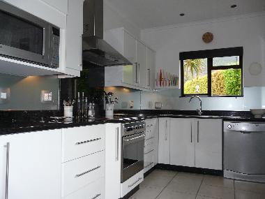Fully equipted  kitchen with all appliances you used to.