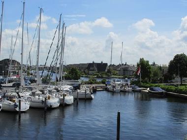 Holiday House in Lemmer (Friesland) or holiday homes and vacation rentals