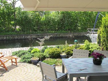 Holiday House in Lemmer (Friesland) or holiday homes and vacation rentals