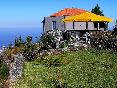 Villa in Tijarafe (La Palma und El Hierro) or holiday homes and vacation rentals