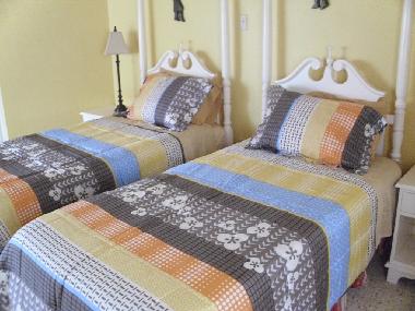 single beds can be converted to king