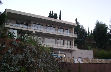 Bed and Breakfast in Vallauris (Alpes-Maritimes) or holiday homes and vacation rentals