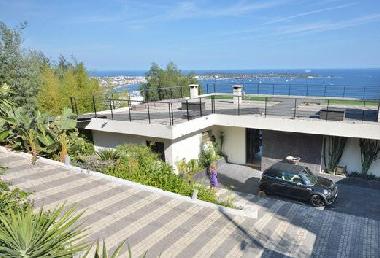 Bed and Breakfast in Vallauris (Alpes-Maritimes) or holiday homes and vacation rentals