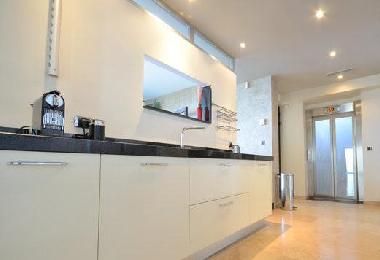 Bed and Breakfast in Vallauris (Alpes-Maritimes) or holiday homes and vacation rentals