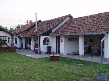 Holiday House in Abadszalok (Jasz-Nagykun-Szolnok) or holiday homes and vacation rentals