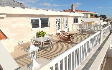 Holiday House in Baska Voda (Splitsko-Dalmatinska) or holiday homes and vacation rentals