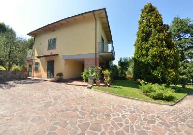 Holiday House in Massa Macinaia (Lucca) or holiday homes and vacation rentals
