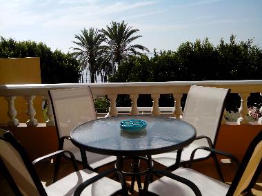 GREAT TERRACE WITH FANTASTIC VIEWS TO THE BEACH AND MALAGA BAY
