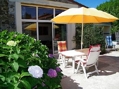 Holiday House in Chateau Guibert (Vende) or holiday homes and vacation rentals
