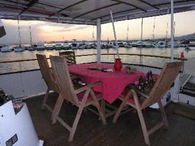 Boat in ROSES (Girona) or holiday homes and vacation rentals
