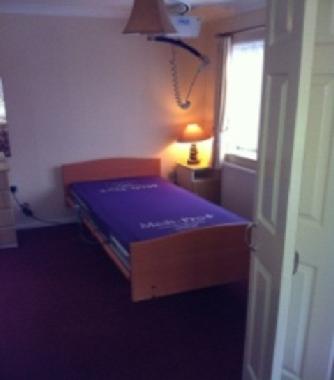 Fully Adjustable Single Bed & Ceiling Tracking Hoist