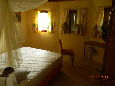Holiday House in Indepednecia (Guaira) or holiday homes and vacation rentals