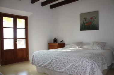 Villa in Camp de Mar (Mallorca) or holiday homes and vacation rentals