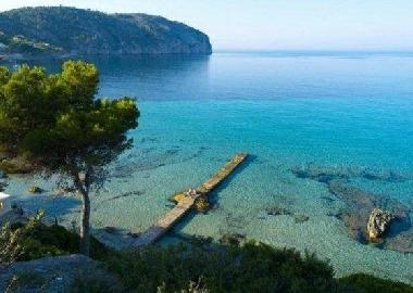 Villa in Camp de Mar (Mallorca) or holiday homes and vacation rentals