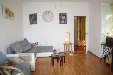 Holiday House in Grohote (Splitsko-Dalmatinska) or holiday homes and vacation rentals