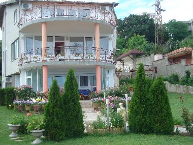 Holiday House in Varna (Varna) or holiday homes and vacation rentals