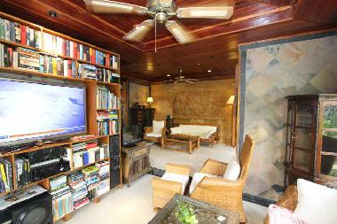 Holiday House in Chalong Beach (Phuket) or holiday homes and vacation rentals