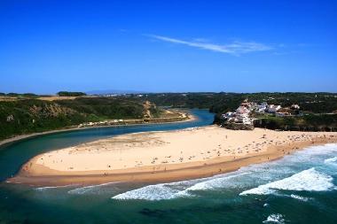 1st price winning beach of Odeceixe with the river great for kids