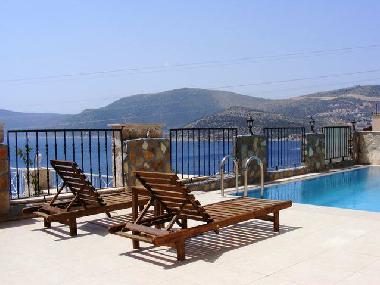 Villa in Kışla Mevkii (Antalya) or holiday homes and vacation rentals