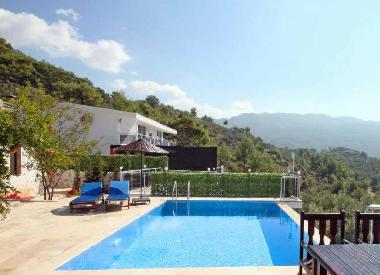 Villa in İslamlar K�y� (Antalya) or holiday homes and vacation rentals