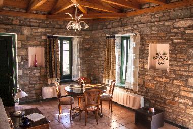 Villa in Agios Georgios Nileias (Magnisia) or holiday homes and vacation rentals