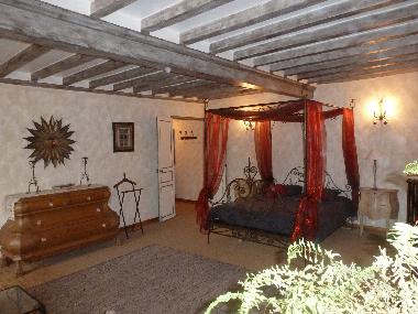 Bed and Breakfast in VALOGNES (Manche) or holiday homes and vacation rentals