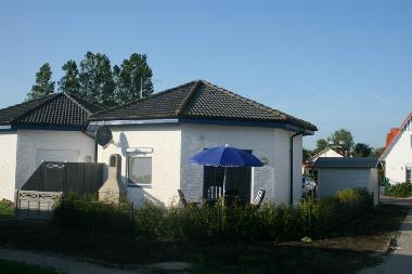 Holiday House in Dorum-Neufeld (Land zwischen Elbe u. Weser) or holiday homes and vacation rentals
