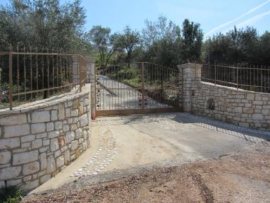 Villa in PERITHEIA (Kerkyra) or holiday homes and vacation rentals