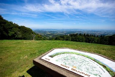 Holiday House in Montambert (Ni�vre) or holiday homes and vacation rentals