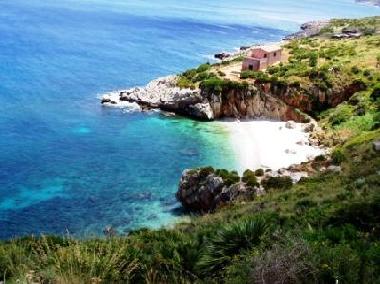 Zingaro natural reserve (16 Km distance from villa Mariposa)