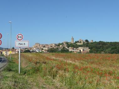 Holiday Apartment in Pals / Girona (Girona) or holiday homes and vacation rentals