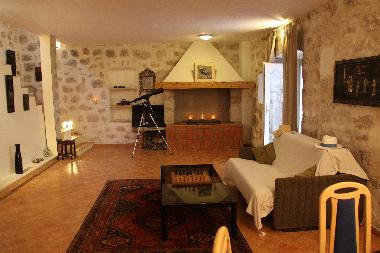 Holiday House in Kuciste (Dubrovacko-Neretvanska) or holiday homes and vacation rentals