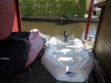 Chalet in Lemmer (Friesland) or holiday homes and vacation rentals