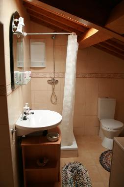 Holiday House in Quatro Ribeiras, Praia da Vit�ria (Azores) or holiday homes and vacation rentals