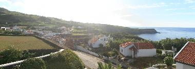 Holiday House in Quatro Ribeiras, Praia da Vit�ria (Azores) or holiday homes and vacation rentals