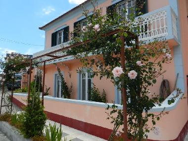 Holiday House in Faj da Ovelha (Madeira) or holiday homes and vacation rentals