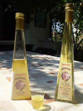 Our homemade lilour Ruzoljo.