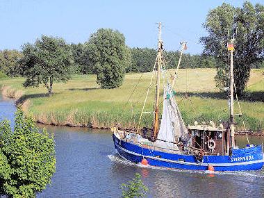 Holiday House in Hooksiel (Nordsee-Festland / Ostfriesland) or holiday homes and vacation rentals