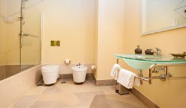 Bathdroom 2