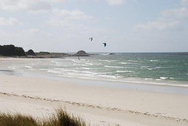 Lampaul Ploudalmezeau - perfect for wind surfing, kite surfing, beach combing or just walking for mi